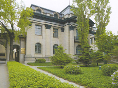 Classical architecture - Gewa Briski mansion 