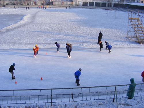 Outdoor skating 