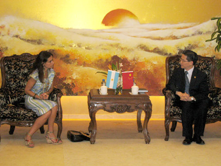 Argentine officials visit Expo Bureau