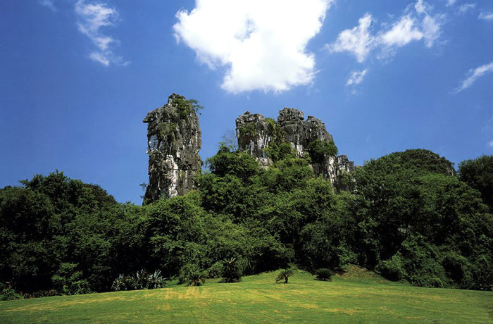http://www.chinahotelsreservation.com/city_photo/guilin_5.jpg