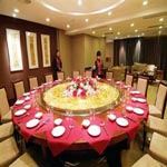 The Jingmen Jing Lun Hotel Jingshan County