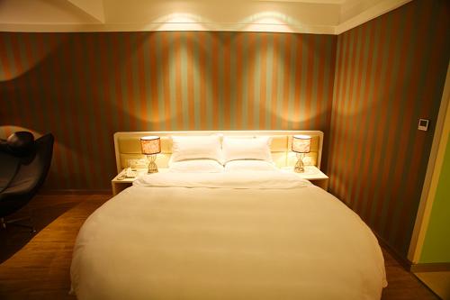 Song Of Apple Designer Hotel Xi An Xian Romantic Round Bed