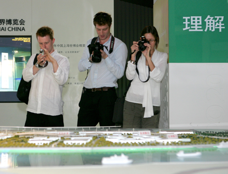 British designers visit World Expo site