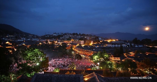 Ancient town Lijiang in SW China braces tourism peak