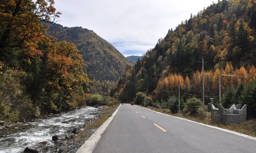 Autumn scenery in Kalong Valley