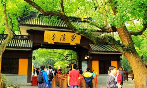 Hangzhou city in the fragrance of sweet osmanthus
