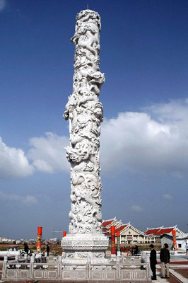 Nine-dragon columns erected in Quanzhou