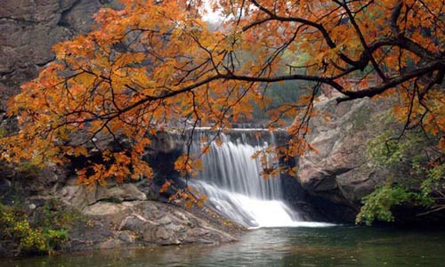 Paradise-like scenery of Mianshan Mountains in Shanxi