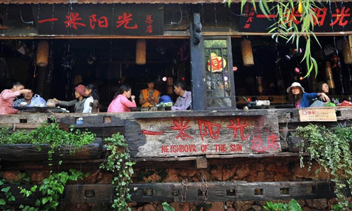 UNESCO World Heritage site Lijiang witnesses more tourists in 2012 H1