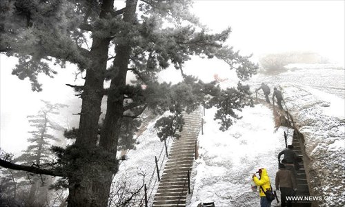 Winter landscapes in Huashan Mountain