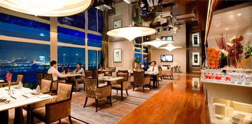 Crowne Plaza Club Lounge