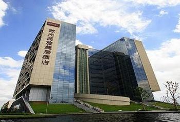 Mercure Suzhou Park Hotel and Suites