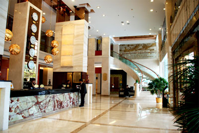 Yi Bin Yin Long Rong Zhou Hotel